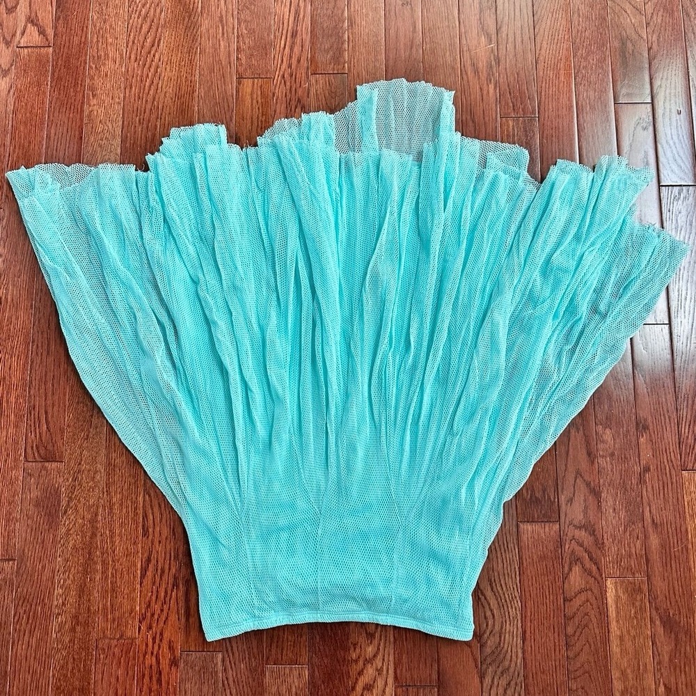 Made In USA Log In Sky Blue Fishnet Asymmetrical Unique Skirt Size Large - Picture 4 of 11